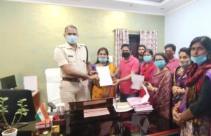 рмнрмжрнНрм░рмХрмХрнБ рмзрм│рм╛ рмЬрм╣рм░ рморнБрмХрнНрмд рмжрм╛рммрм┐ рмХрм▓рм╛ рммрм┐рмЬрнЗрмкрм┐ рморм╣рм┐рм│рм╛ рморнЛрм░рнНрмЪрнНрмЪрм╛