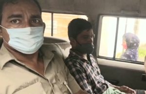 рморм╣рмЩрнНрмЧрм╛ рмкрмбрм┐рм▓рм╛ рмЪрнЛрм░рм╛ рмкрнАрм░рм┐рмд, рмзрм░рм╛рмкрмбрм┐ рмкрнНрм░рнЗрморм┐рмХрм╛ рмШрм░рнЗ рммрмирнНрмзрм╛рм╣рнЗрм▓рм╛ рмкрнНрм░рнЗрморм┐рмХ