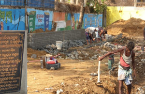 ପାଚେରୀ ଭାଙ୍ଗି ପୁଣି ପାଚେରୀ ନିର୍ମାଣ , ପ୍ରଶାସନର ସୌନ୍ଦର୍ଯ୍ୟକରଣ ଯୋଜନାକୁ ନେଇ ପ୍ରଶ୍ନବାଚୀ