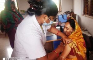 ପ୍ରଶାସନ ର ଅପହଞ୍ଚ ଇଲାକା ବନ୍ଧମୁଣ୍ଡା ରେ କରୋନା ଟୀକା ପହଞ୍ଚିଲା