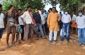 ବାଲିପୋଖରୀ ପଞ୍ଚାୟତବାସୀଙ୍କ ମେଳିକୁ ବିଜେପି ନେତା ବଦ୍ରୀନାରାୟଣ ଧଳଙ୍କ ସମର୍ଥନ