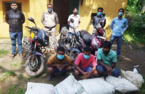 ୨୨୦ ଲିଟର ଦେଶୀ ରନ୍ଧାମଦ ସହ ୩ ବାଇକ୍ ଜବତ, ୩ ଗିରଫ