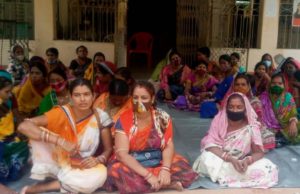 ଜୀବିକା ମିଶନ ସୁପରଭାଇଜର ବଦଳି ବାତିଲ ଦାବିରେ ଧାରଣା ୨ୟ ଦିନରେ