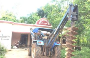 ପାଠପଢା ବନ୍ଦ ବିଦ୍ୟାଳୟ ପାଲଟିଛି ଠିକାଦାର ଙ୍କ କାର୍ଯ୍ୟାଳୟ