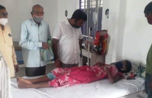 ମହିଳାଙ୍କ ଖାଦ୍ୟନାଡି କାଟିବା ଘଟଣାରେ ଭେଟିଲେ ବ୍ଲକ କଂଗ୍ରେସ ସଭାପତି