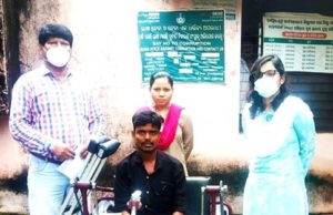 ଓଡିଆ ପୁଅ ରେ ଖବର ପ୍ରକାଶନ ପରେ ଭିନ୍ନକ୍ଷମ ଙ୍କୁ ମିଳିଲା ସହାୟତା