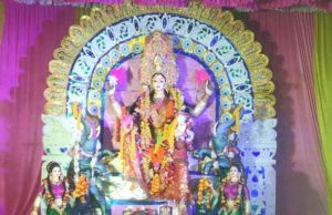 ଲତାର ଗ୍ରାମରେ କଟକଣା ଭିତରେ ଗଜଲକ୍ଷ୍ମୀ ପୂଜା ଅନୁଷ୍ଠିତ