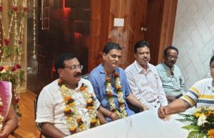 рмХрм╛рм░рнНрмпрнНрнЯрмнрм╛рм░ рмЧрнНрм░рм╣рмг рмХрм▓рнЗ рмнрмжрнНрм░рмХ рммрнНрм▓рмХ рмЕрмзрнНрнЯрмХрнНрм╖рм╛