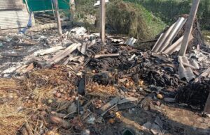 ଧାମରାରେ ଅଗ୍ନିକାଣ୍ଡ, ୮ଦୋକାନ ଘର ସହ ଲକ୍ଷାଧିକ ଟଙ୍କାର ସମ୍ପତି ନଷ୍ଟ, ପୁଲିସ ଜନତା ଧସ୍ତାଧସ୍ତି, ସରପଂଚଙ୍କ ପ୍ରତିନିଧି ପାଇଁ ବର୍ତ୍ତିଲେ ଥାନାଧିକାରୀ