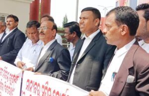 ଅଲ ଇଣ୍ଡିଆ ଲୟର୍ସ ୟୁନିୟନ ପକ୍ଷରୁ ଉପରାଷ୍ଟ୍ରପତିଙ୍କ ଇସ୍ତଫା ଦାବିରେ ବିକ୍ଷୋଭ