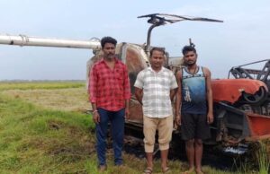 ଫସଲ ଅମଳ ବେଳେ ବିଲରେ ହୁତୁହୁତୁ ହୋଇ ଜଳିଗଲା ହାରଭେସ୍ଟିଙ୍ଗ ମେସିନ