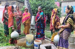 ନଳକୂପରୁ ବାହାରୁଛି ହଳଦିଆ ଓ ଲୁଣା ପାଣି , ପାନୀୟଜଳ ପାଇଁ ଡହଳ ବିକଳ ହେଉଛନ୍ତି ଗ୍ରାମବାସୀ