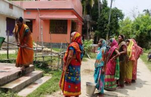 ପାଣି ପାଇଁ ଡହଳବିକଳ, ନଳକୂପ ନିକଟରେ ଲମ୍ବା ଲାଇନ ,ତାତିଲେ ମହିଳା