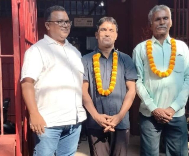 TWO AJIBANA BANDI MUKTA