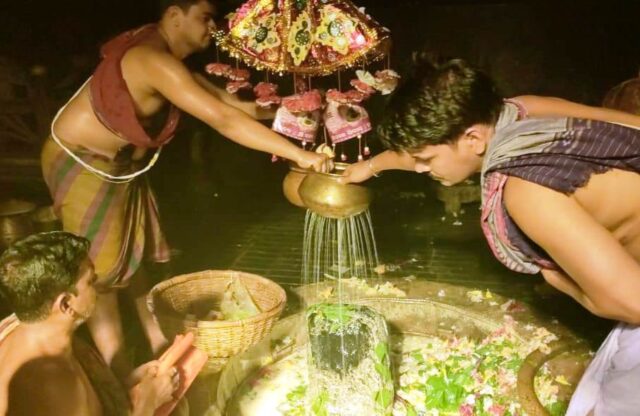 BAISAKHA MASA SESA SOMAVAR AKHANDALAMANI PITHA