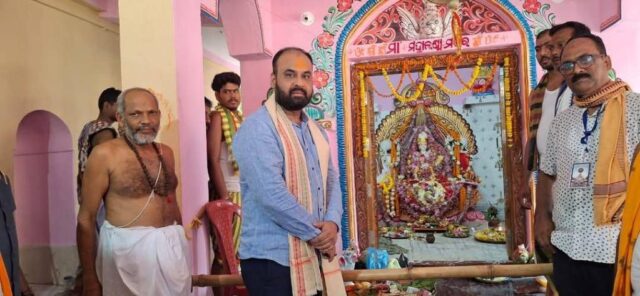 MAA MAHALAXMI MANDIRA & PRATIMA PRATISTA