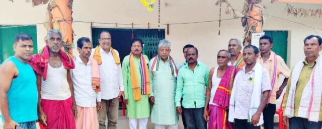 NILAKANTHESWAR MANDIRA PRATISTA DIVAS