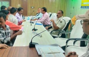 ଧାମନଗର ଠାରେ ଜିଲ୍ଲାପାଳଙ୍କ ଜନ ଶୁଣାଣି ଶିବିର, ଜିଲାପାଳ ଆସିଲେନି ,ଉପଜିଲ୍ଲାପାଳ ଚଳାଇଲେ କାମ