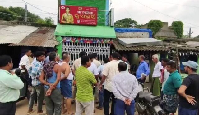 RANITAL JEWELLARY SHOP CHORI-2