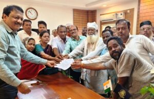 ଭଦ୍ରକ ଟାଉନ କଂଗ୍ରେସ କମିଟି ପକ୍ଷରୁ ଜିଲ୍ଲାପାଳଙ୍କୁ ଦାବିପତ୍ର