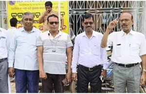 ଦଳିତମାନଙ୍କ ଉପରେ ହେଉଥିବା ଆକ୍ରମଣ ବିରୁଦ୍ଧରେ ରାଜ୍ୟପାଳଙ୍କ ଉଦ୍ଦେଶ୍ୟରେ ଦାବିପତ୍ର