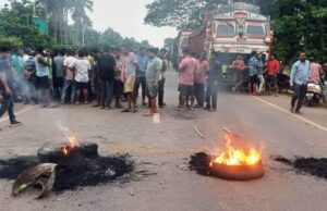 ସଡକ ଦୁର୍ଘଟଣାରେ ନାବାଳକର ମୃତ୍ୟୁରେ ରାସ୍ତାରୋକ