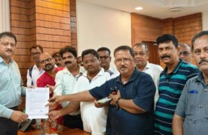 ଉତ୍କଳ ସାମ୍ବାଦିକ ସଂଘ ପକ୍ଷରୁ ଜିଲାପାଳଙ୍କୁ ସ୍ମାରକପତ୍ର