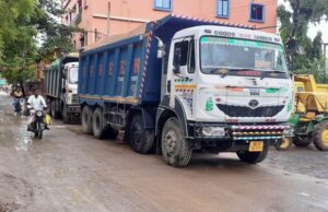 ବେଆଇନି ବାଲି ଚାଲାଣ ବେଳେ ୭ ବାଲି ବୋଝେଇ ହାଇୱା ଜବତ