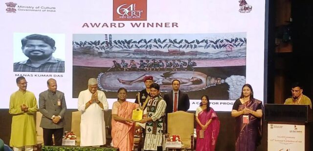 CHITRASILPI MANAS AWARDEE BY PRESIDENT