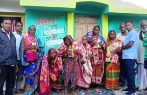 ମନ୍ତେଇ ମହୋତ୍ସବ କମିଟି ପକ୍ଷରୁ ଶୀତବସ୍ତ୍ର ଏବଂ କମ୍ବଳ ବଂଟନ