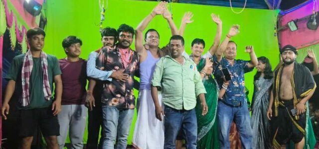 Nataka 'Jeevan Khojuchi...'