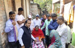 ଗରିବଙ୍କ ସାଥି ସତ୍ୟାନନ୍ଦ, ଅସହାୟ ପରିବାରକୁ ସହାୟତାର ହାତ ବଢାଇ ସାଜିଲେ ଉଦାହରଣ