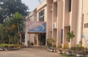 ଭଦ୍ରକ ହୋମଗାର୍ଡ ନିଯୁକ୍ତିରେ ମହା ଦୁର୍ନୀତି,ହରଡଘଣାରେ ପୋଲିସ ରିଜର୍ଭ ଇନିସ୍ପେକ୍ଟର, ଟଙ୍କା ମାଗିବା ଅଡିଓ ଭାଇରାଲ