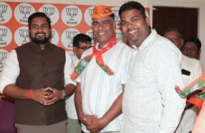 ଦୋବଲରେ ବିଜେଡି ଦୁର୍ଗ ଭୁଷୁଡିଲା ,ବିଜେପିକୁ ଡେଇଁଲେ ଶତାଧିକ କର୍ମୀ