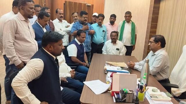 PAKS SABHAPATI & BBCC BANK NIRDHESAK BIKHYOBHA