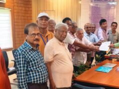 ଅବସରପ୍ରାପ୍ତ ସରକାରୀ କର୍ମଚାରୀଙ୍କ ପକ୍ଷରୁ ଭ୍ୟାଲିଡେସନ ବିଲ୍ ପ୍ରତ୍ୟାହାର ପାଇଁ ପ୍ରଧାନନ୍ତ୍ରୀଙ୍କୁ ସ୍ମାରକ ପତ୍ର ପ୍ରଦାନ