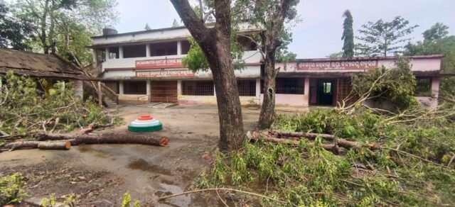 BIDYALAYA PARISARARU GACHA KAT ABHIJOG