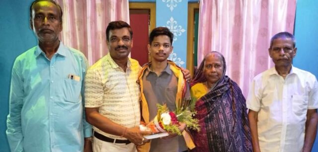 +2 ZILLA TOPPER KAMALAKANTA SAMBARDHITA