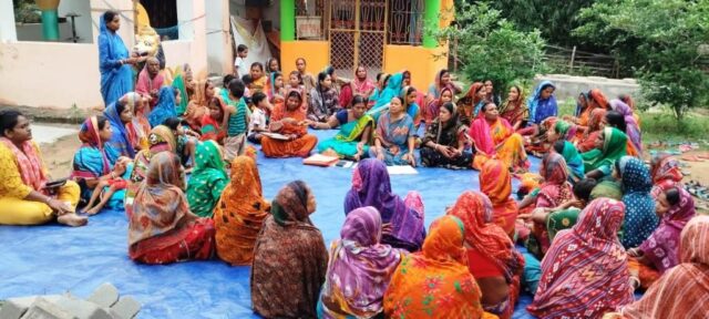 nishamukta abijan mahila anta bhidile