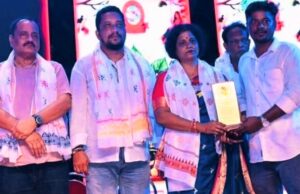 କଣ୍ଠଶିଳ୍ପୀ ଶଶିକଳା ମିଶ୍ରଙ୍କୁ ଆଦର୍ଶ ସେବା ସମ୍ମାନ