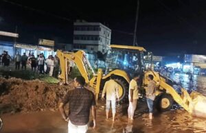 ଖବର ପ୍ରସାରଣ ପରେ ଚେତିଲା ପ୍ରଶାସନ , ରାଣୀତାଲରେ ନାଳ ନିଷ୍କାସନ ଜାରି
