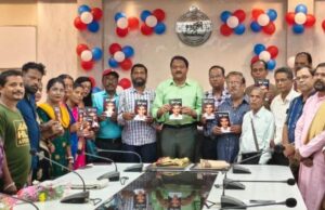 ସେବାଗୌରବ ସମ୍ମାନରେ ସମ୍ମାନିତ ହେଲେ ଭଦ୍ରକ ଜିଲ୍ଲାପାଳ, ସଂଗ୍ରାମୀ ମାୟାଧର ଦାସ ପୁସ୍ତକ ଲୋକାର୍ପିତ,ସେବା ତ୍ୟାଗ ଓ କର୍ତବ୍ୟ ମୋ ଜୀବନର ବ୍ରତ – ଦିଲୀପ ରାଉତରାଏ