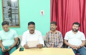 ଭଦ୍ରକ ପୌରପାଳିକାର ଫୁଡ୍ କୋର୍ଟ ଉଦ୍ଘାଟନକୁ ନେଇ ବିବାଦ : କାର୍ଯ୍ୟକ୍ରମ ସ୍ଥଗିତ ପାଇଁ ପରିଷଦ ସଦସ୍ୟଙ୍କ ଦାବି