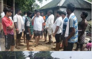 ଛାଡୁଛି ବନ୍ୟା ; ବଢୁଛି ଦୁର୍ଦଶା,୪ପଂଚାୟତର ୧୪ ଗାଁ ଏବେବି ବାହ୍ୟଜଗତରୁ ବିଚ୍ଛିନ୍ନ, ବିପନ୍ନଙ୍କ ଘର ସଜଡାରେ ଦାଉ ସାଜିଲା ଲଘୁଚାପ ବର୍ଷା