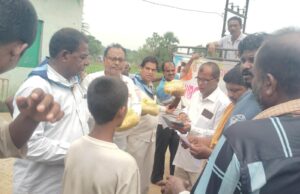 ତିହିଡି଼ ସତ୍ୟସାଇ ସେବା ସମିତି ପକ୍ଷରୁ ବନ୍ୟା ବିପନ୍ନଙ୍କୁ ଶୁଖିଲା ଖାଦ୍ୟ ବଣ୍ଟନ