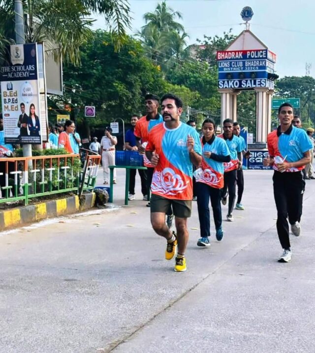 BHADRAK RE MARATHAN DOUDA