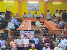 ଭଦ୍ରକ : ଜିଲ୍ଲାପାଳଙ୍କ ମିଳିତ ଅଭିଯୋଗ ଶୁଣାଣି,୫ ଜଣ ଭିନ୍ନକ୍ଷମ ଓ ୨ ଜଣ ଦୃଷ୍ଟିବାଧିତ ଛାତ୍ରଙ୍କୁ ବ୍ୟାଚେରୀ ଚାଳିତ ସାଇକେଲ୍ ଓ ଲାପଟପ୍ ବଂଟନ