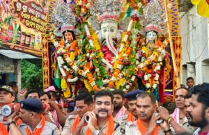 ହିନ୍ଦୁ-ମୁସଲମାନ ଭାଇଚାରାର ପ୍ରତୀକ ଭଦ୍ରକର ମୋଗଲ ସମୟର ବୁଢାଗଣେଶ,ଭସାଣି ଶୋଭାଯାତ୍ରାରେ ଦୁଲୁକିଲା ଭଦ୍ରକ ସହର